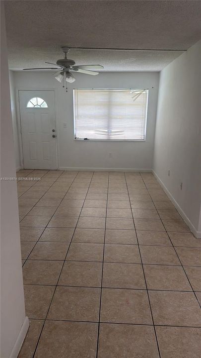 En Venta: $115,000 (1 camas, 1 baños, 692 Pies cuadrados)