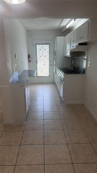 En Venta: $115,000 (1 camas, 1 baños, 692 Pies cuadrados)