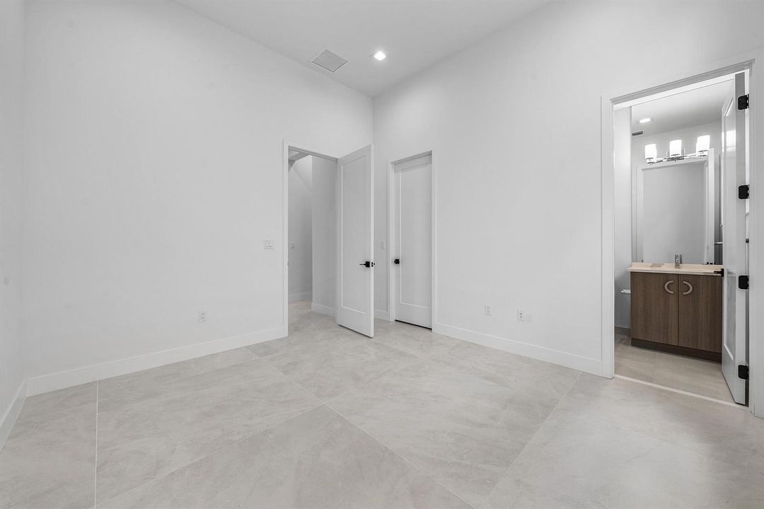 028-9516RiversideParkDrive-BocaRaton-FL-