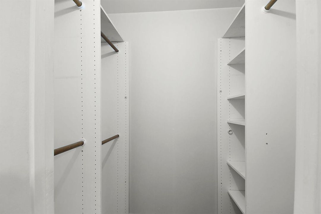 Walk-in Closet