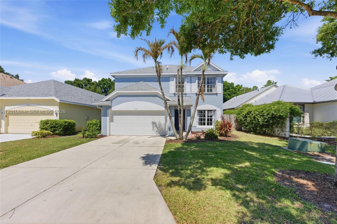 For Sale: $599,999 (4 beds, 2 baths, 2353 Square Feet)