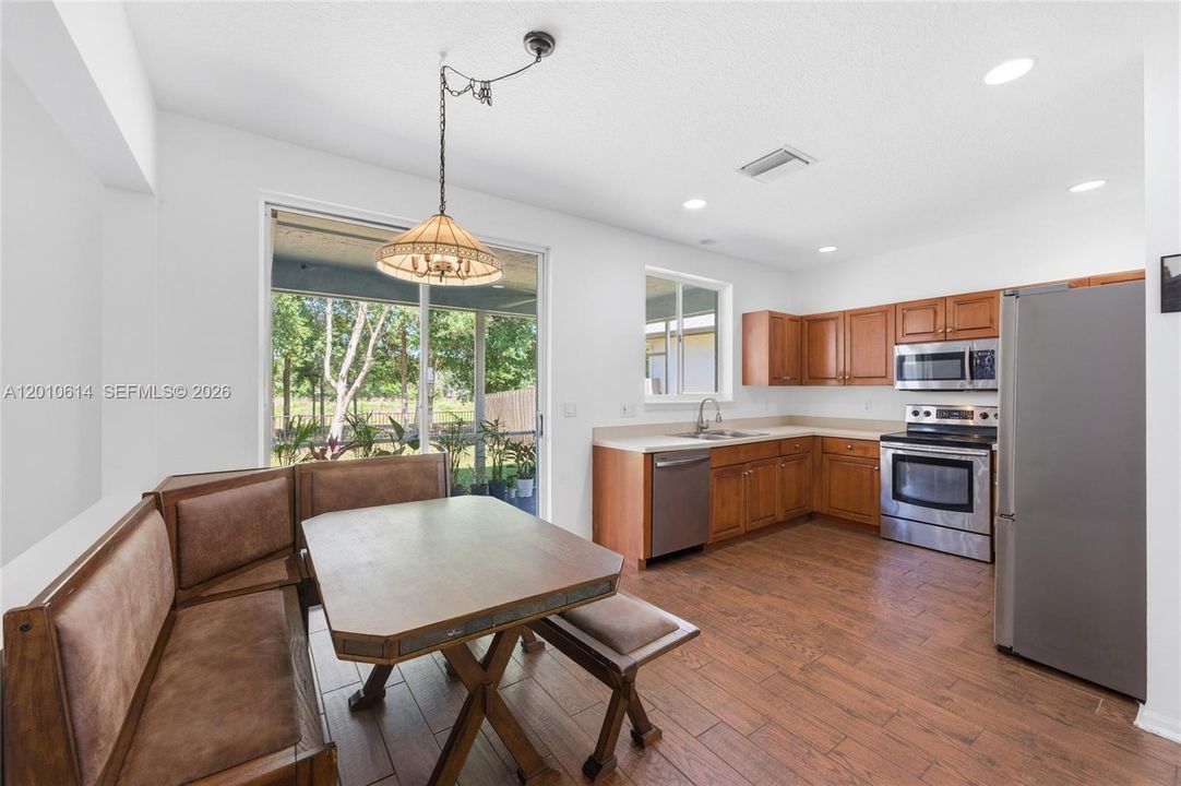 For Sale: $599,999 (4 beds, 2 baths, 2353 Square Feet)