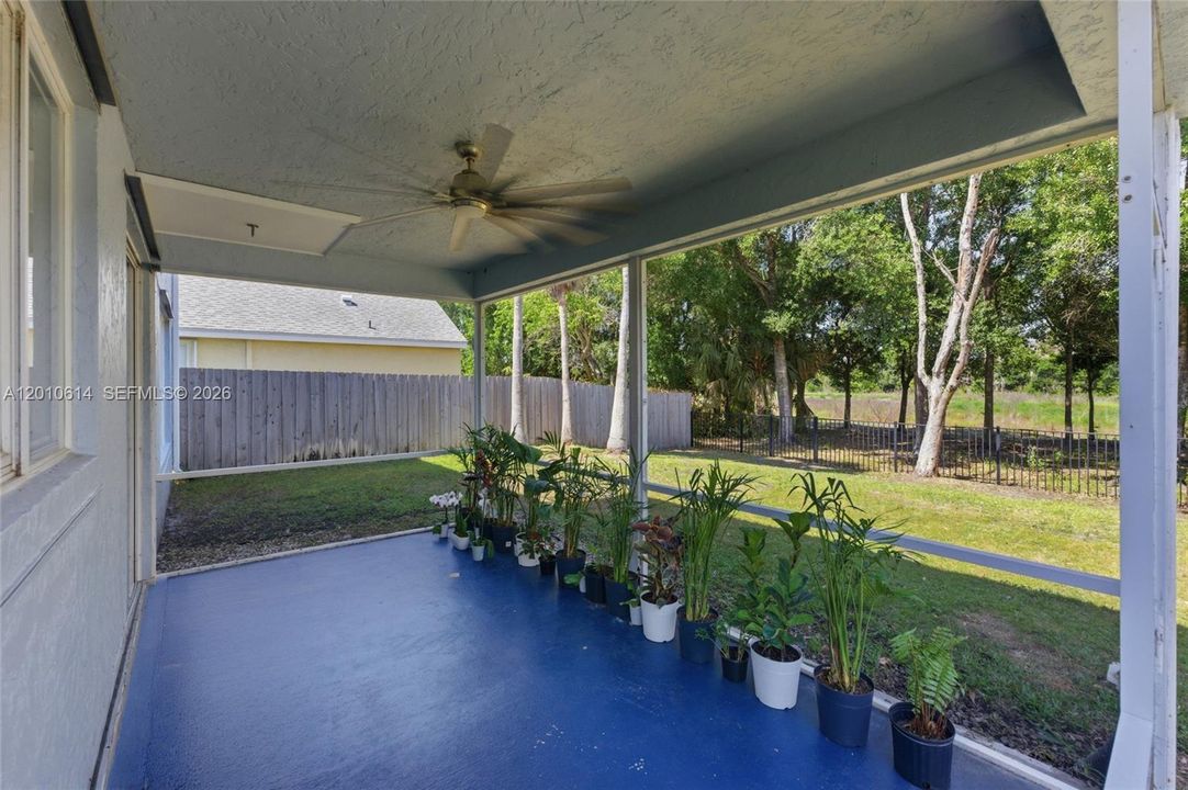 For Sale: $599,999 (4 beds, 2 baths, 2353 Square Feet)