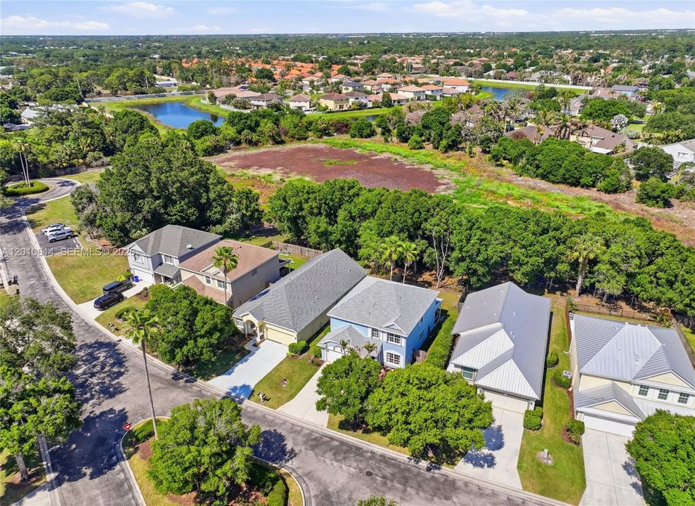For Sale: $599,999 (4 beds, 2 baths, 2353 Square Feet)