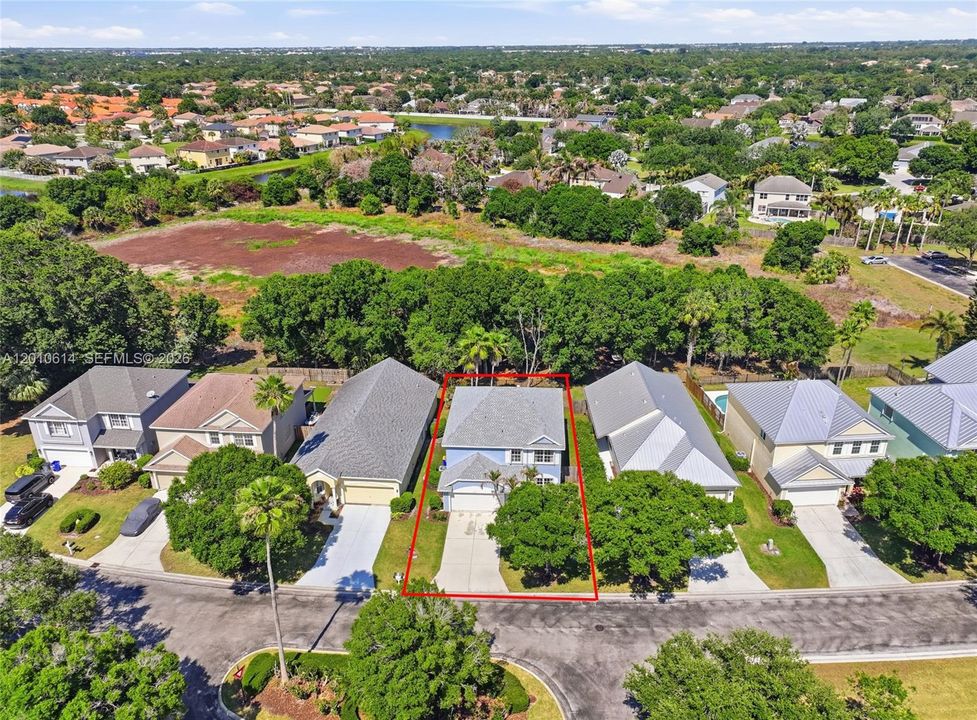 For Sale: $599,999 (4 beds, 2 baths, 2353 Square Feet)