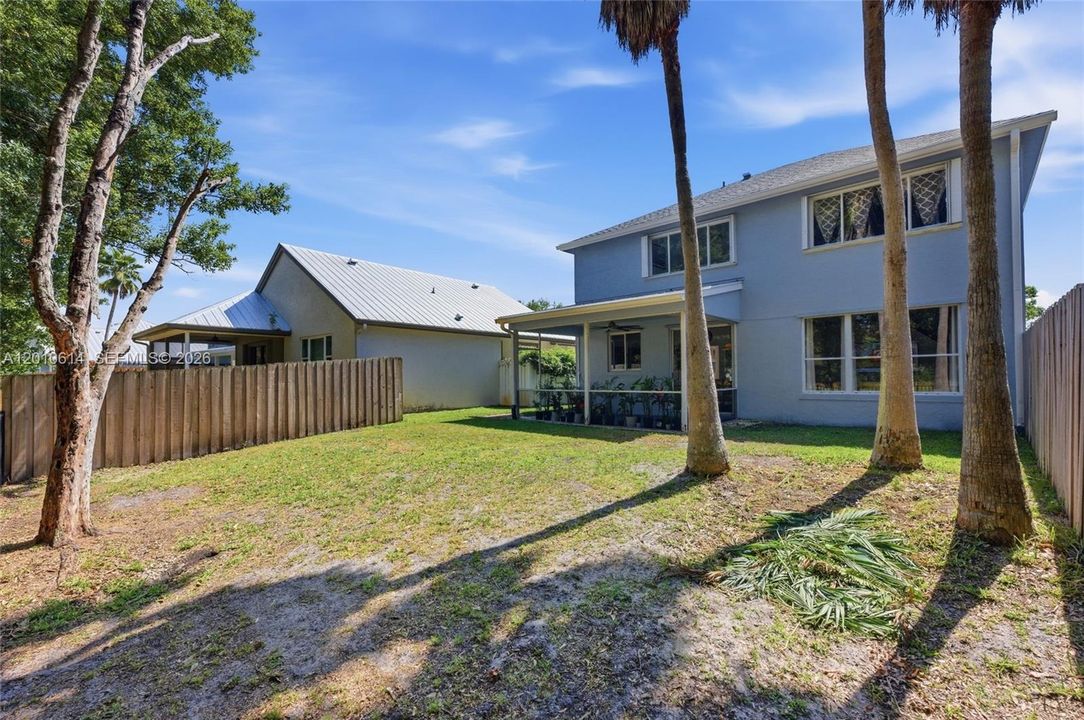 For Sale: $599,999 (4 beds, 2 baths, 2353 Square Feet)
