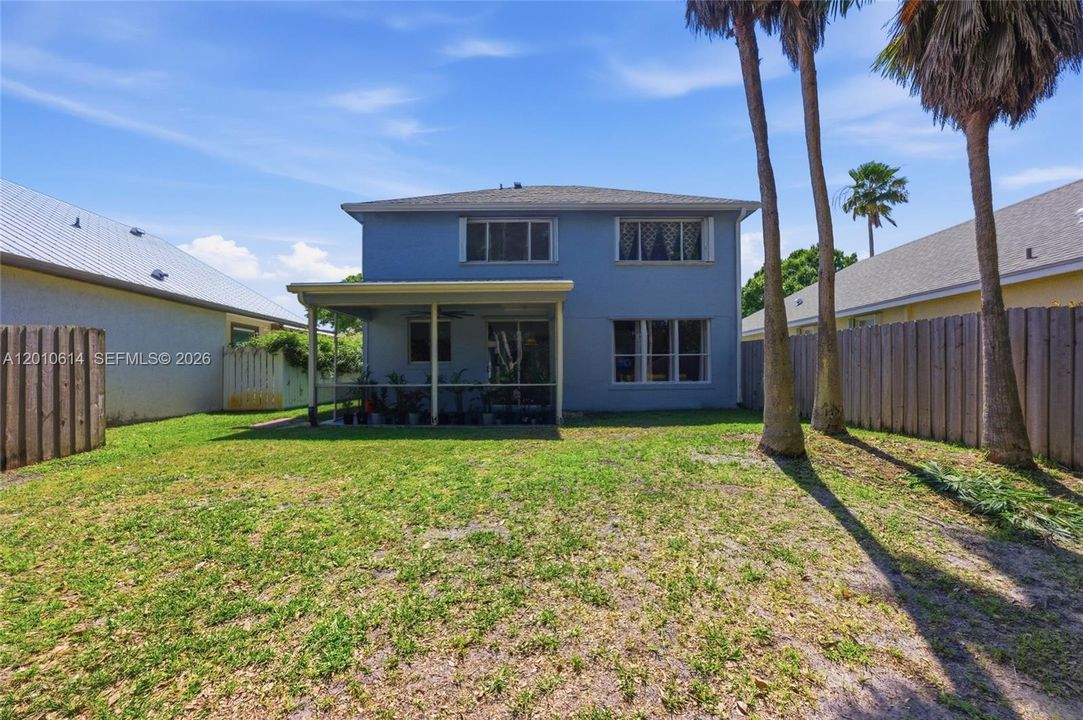 For Sale: $599,999 (4 beds, 2 baths, 2353 Square Feet)