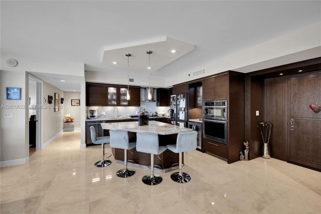 For Sale: $1,445,000 (3 beds, 2 baths, 1782 Square Feet)