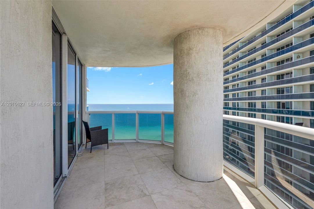 For Sale: $1,445,000 (3 beds, 2 baths, 1782 Square Feet)