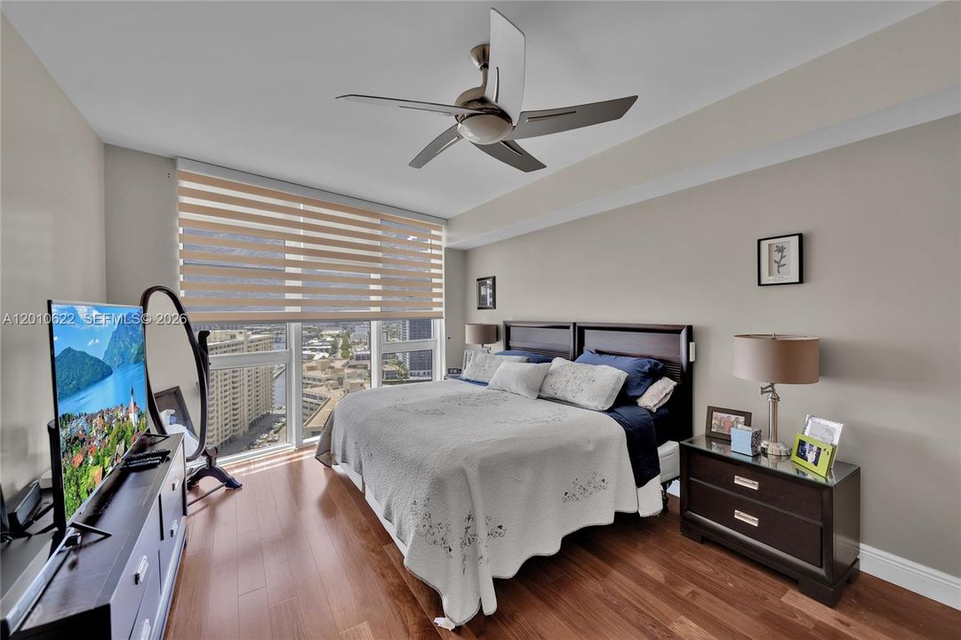 For Sale: $1,445,000 (3 beds, 2 baths, 1782 Square Feet)