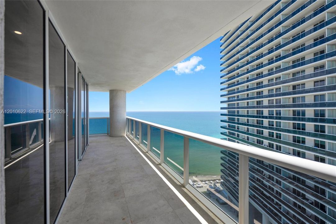 For Sale: $1,445,000 (3 beds, 2 baths, 1782 Square Feet)