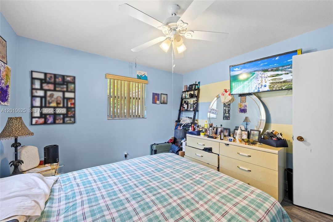 For Sale: $590,000 (3 beds, 2 baths, 1920 Square Feet)
