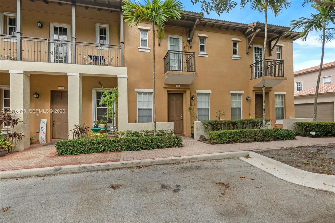 待售: $415,000 (2 贝兹, 2 浴室, 1368 平方英尺)