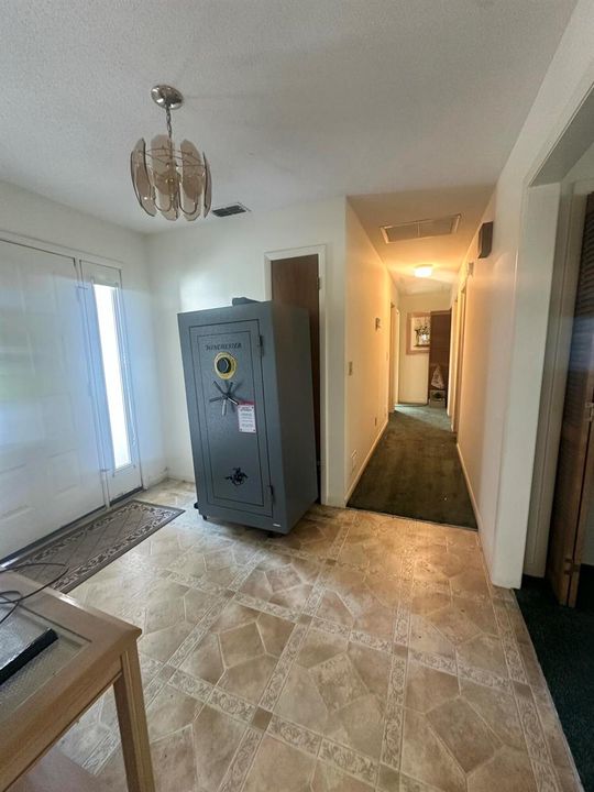 FOYER