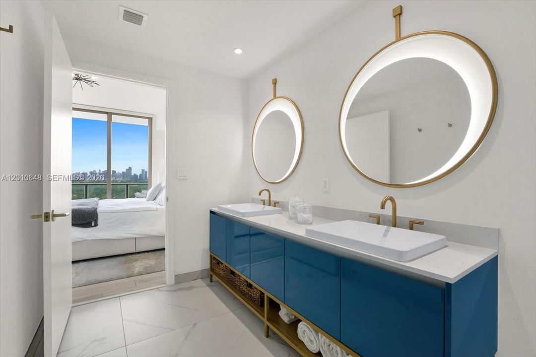 For Sale: $1,950,000 (2 beds, 2 baths, 1274 Square Feet)