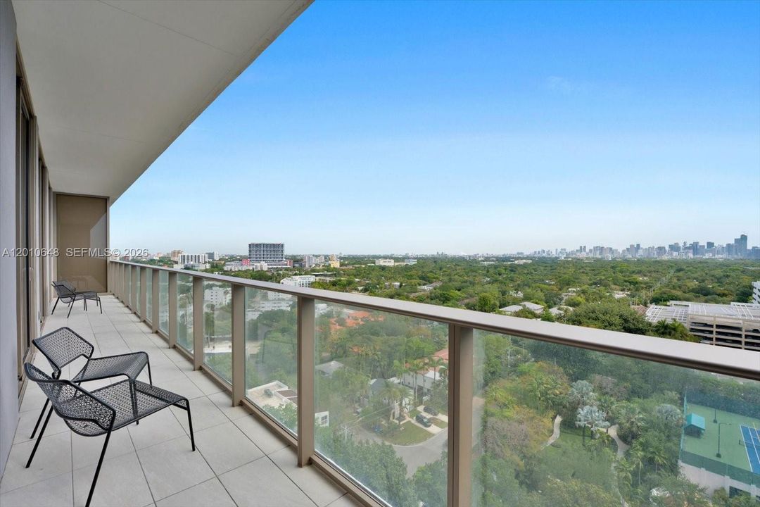 For Sale: $1,950,000 (2 beds, 2 baths, 1274 Square Feet)