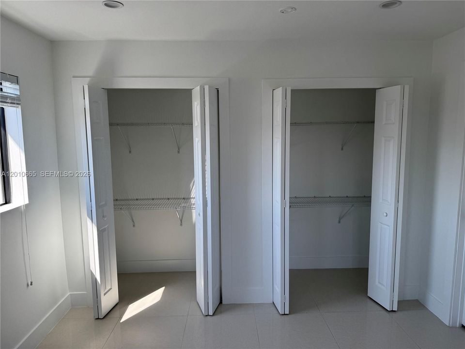 В аренду: $4,850 (3 спален, 3 ванн, 4491 Квадратных фут)