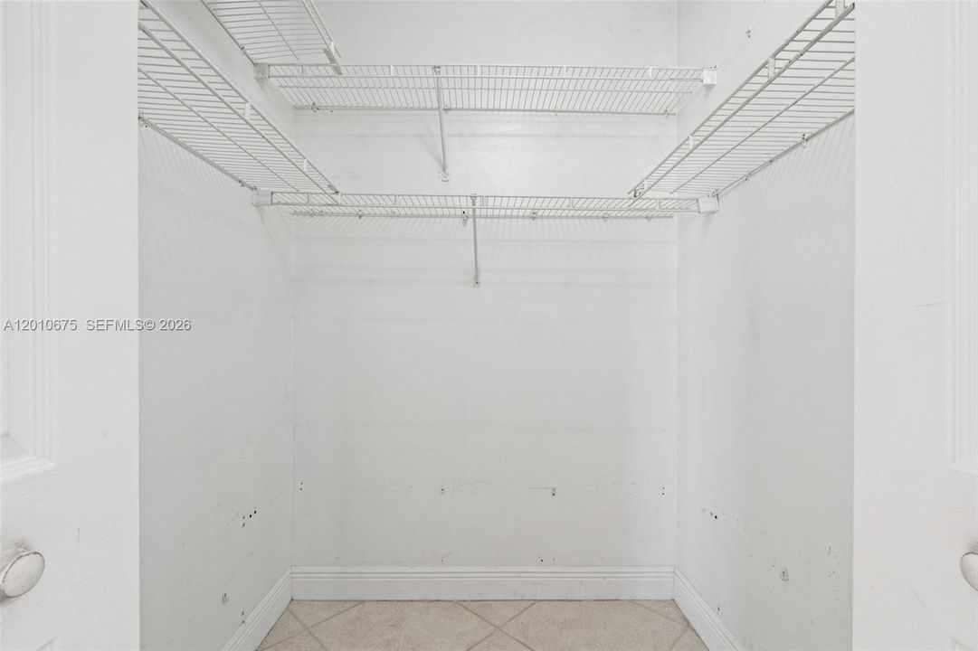 Недавно продано: $574,950 (3 спален, 2 ванн, 1665 Квадратных фут)