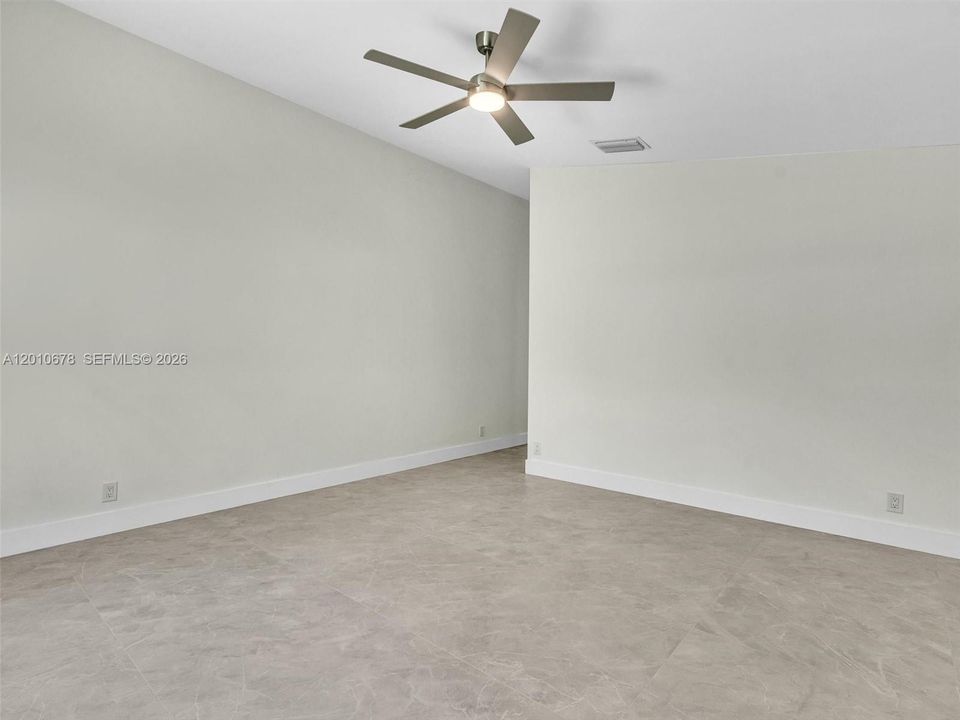 Recently Rented: $6,250 (4 beds, 3 baths, 1824 Square Feet)