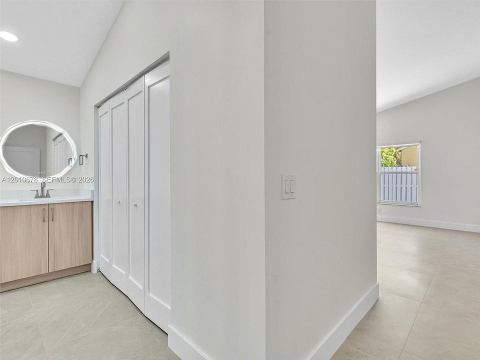 Recently Rented: $6,250 (4 beds, 3 baths, 1824 Square Feet)