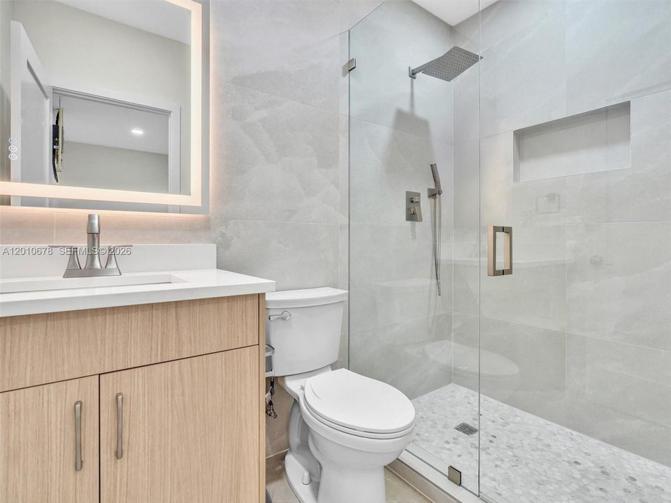 Recently Rented: $6,250 (4 beds, 3 baths, 1824 Square Feet)