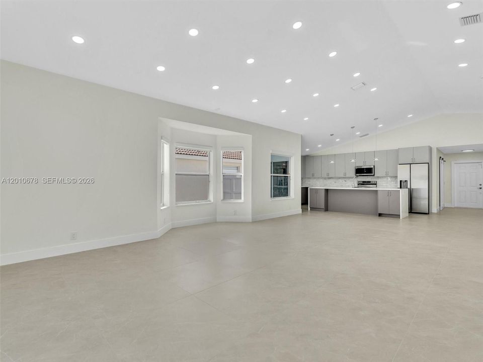 Recently Rented: $6,250 (4 beds, 3 baths, 1824 Square Feet)