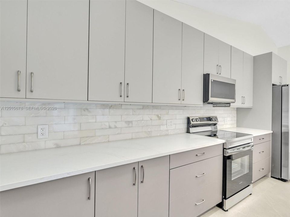 Recently Rented: $6,250 (4 beds, 3 baths, 1824 Square Feet)
