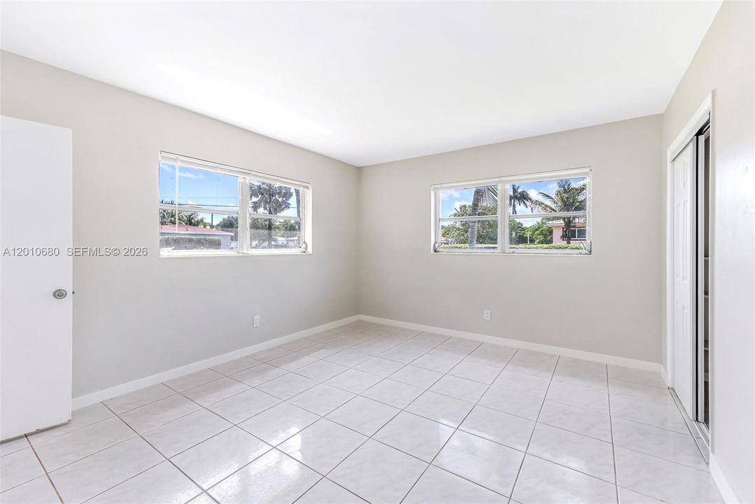 Под контрактом: $619,000 (4 спален, 2 ванн, 1452 Квадратных фут)