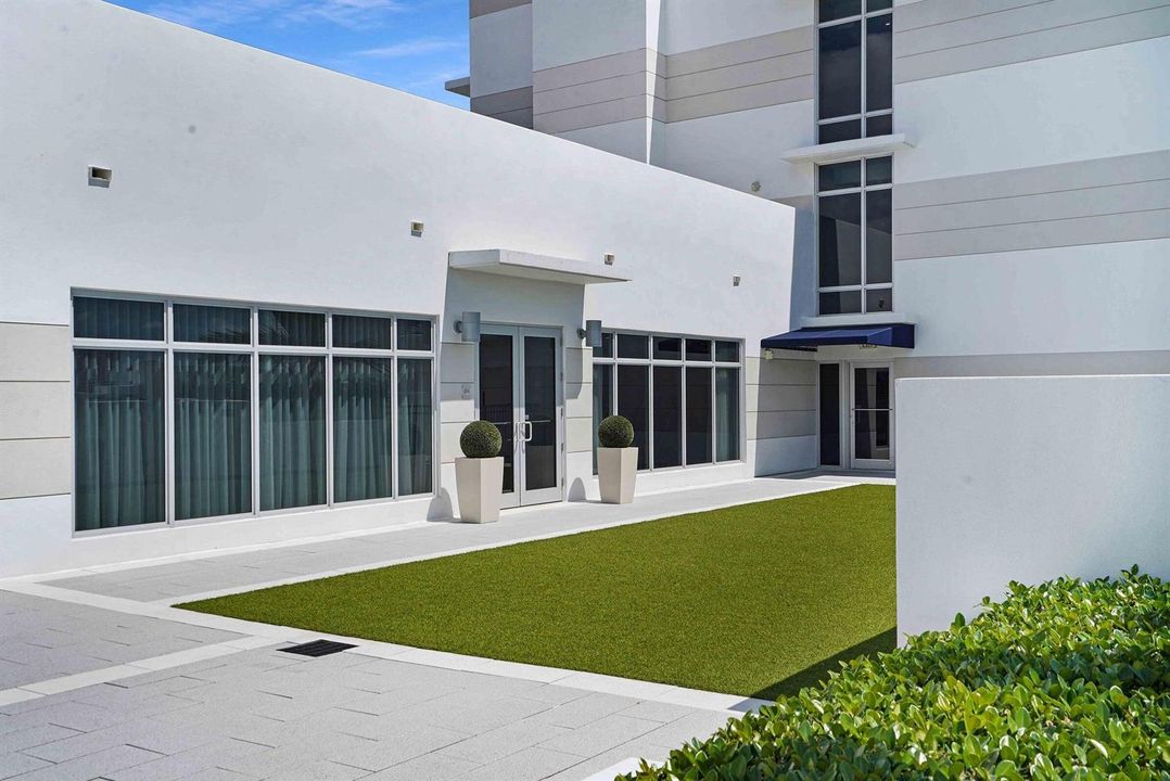 TOWER 155 - BOCA RATON