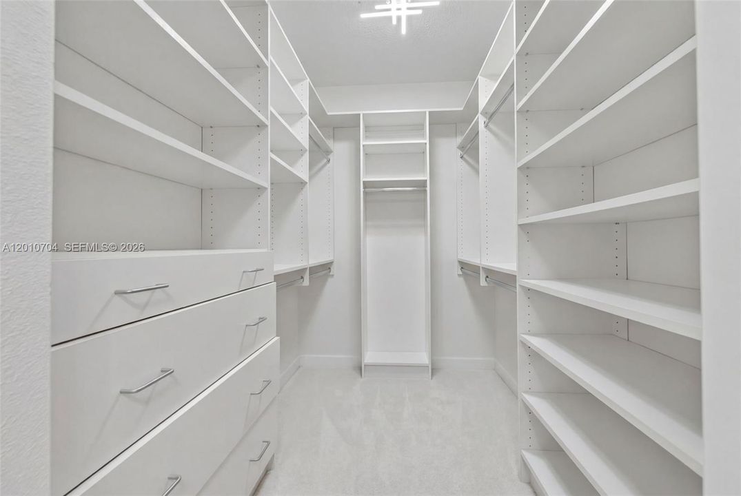 На продажу: $550,000 (3 спален, 2 ванн, 1850 Квадратных фут)