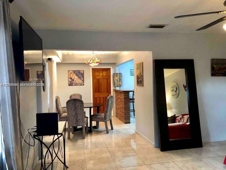 En Venta: $455,990 (3 camas, 2 baños, 1538 Pies cuadrados)