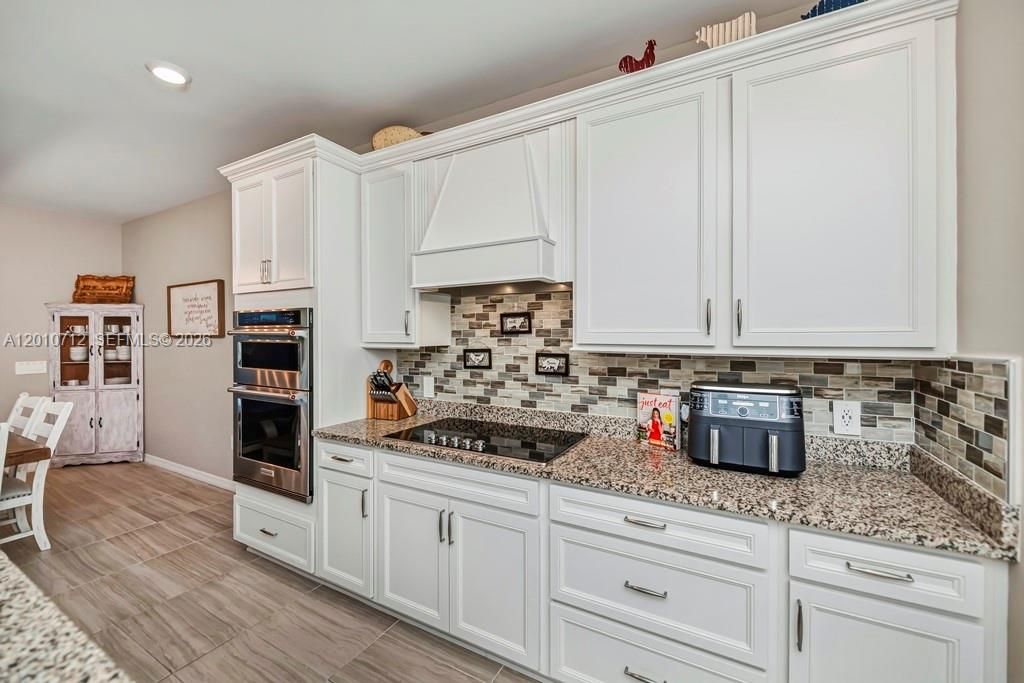 For Sale: $579,900 (5 beds, 4 baths, 0 Square Feet)