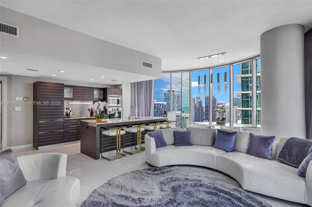 For Sale: $1,200,000 (2 beds, 2 baths, 1539 Square Feet)