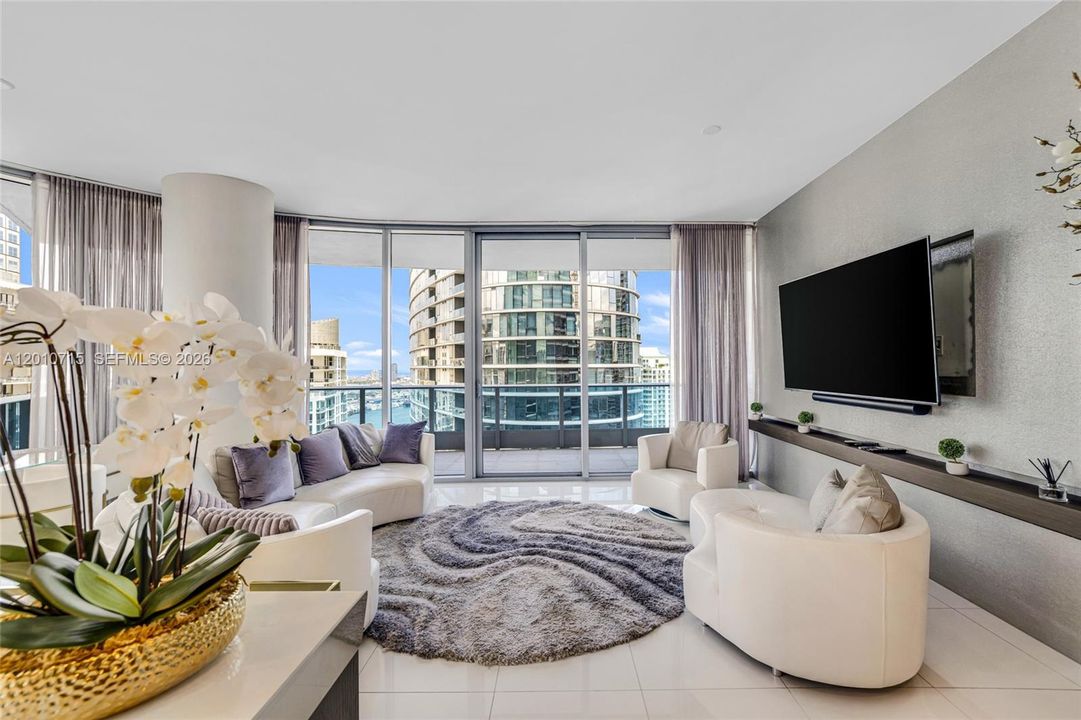 For Sale: $1,200,000 (2 beds, 2 baths, 1539 Square Feet)