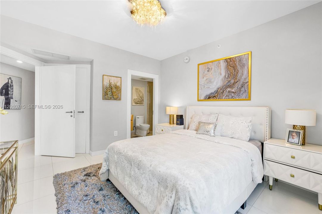 For Sale: $1,200,000 (2 beds, 2 baths, 1539 Square Feet)