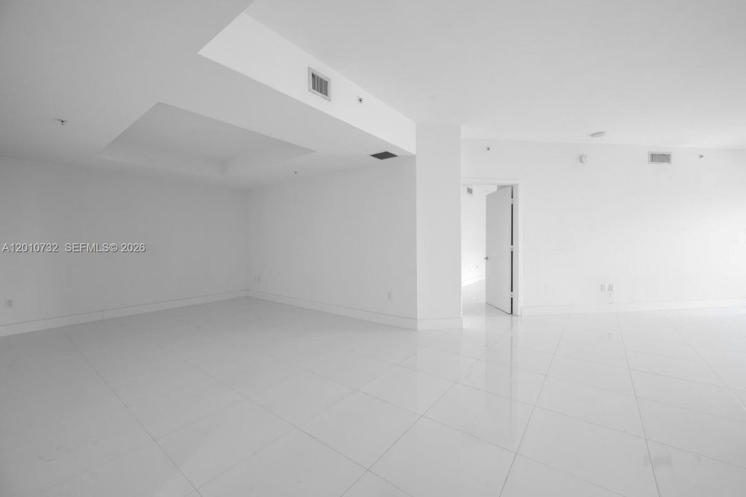 Active With Contract: $5,500 (2 beds, 3 baths, 1756 Square Feet)
