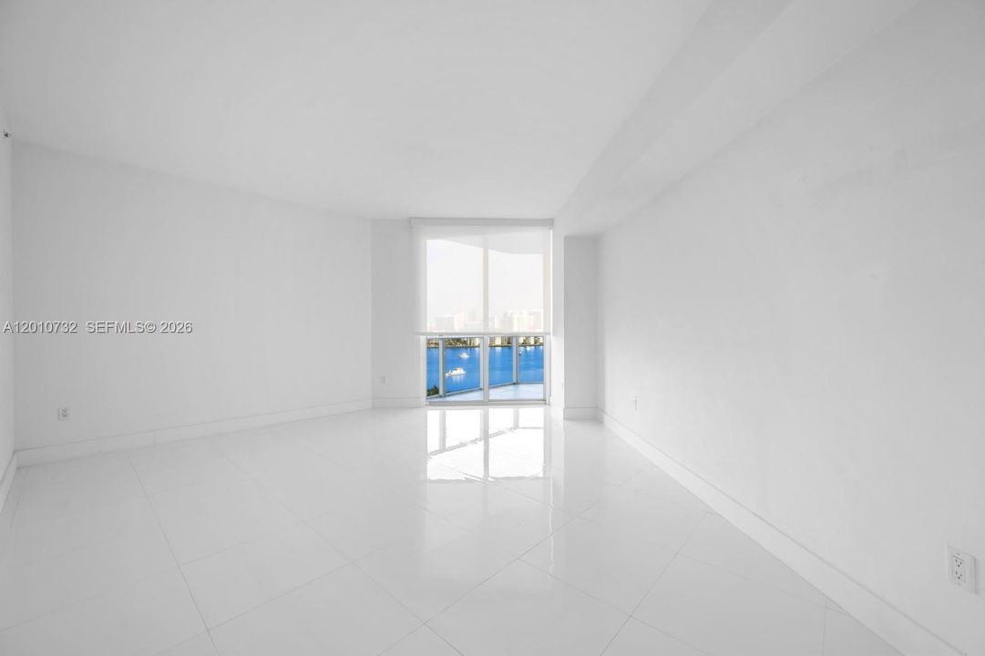 Active With Contract: $5,500 (2 beds, 3 baths, 1756 Square Feet)