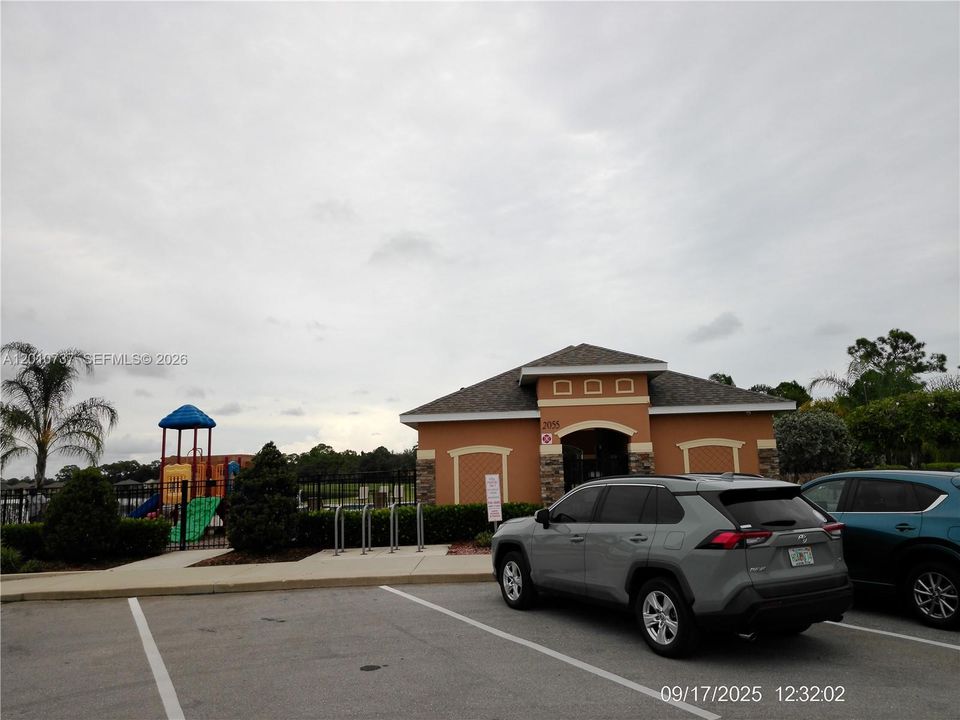 Active With Contract: $2,133 (4 beds, 2 baths, 1830 Square Feet)