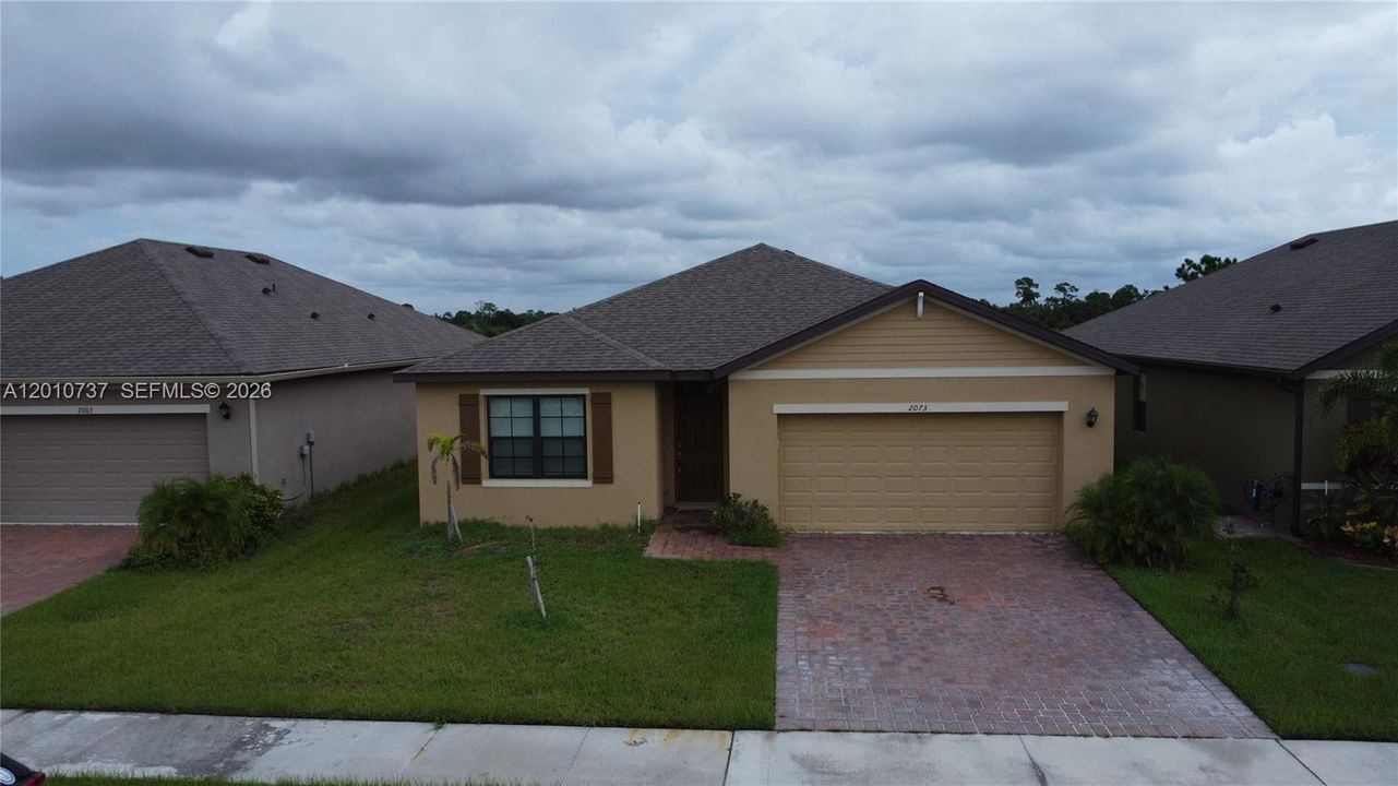 Active With Contract: $2,133 (4 beds, 2 baths, 1830 Square Feet)