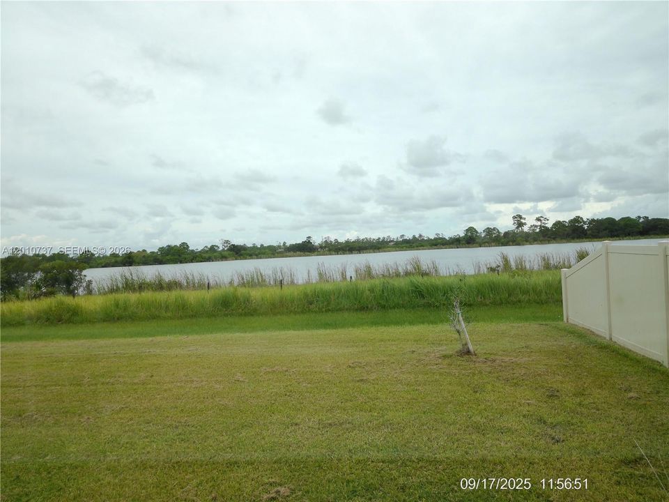 Active With Contract: $2,133 (4 beds, 2 baths, 1830 Square Feet)