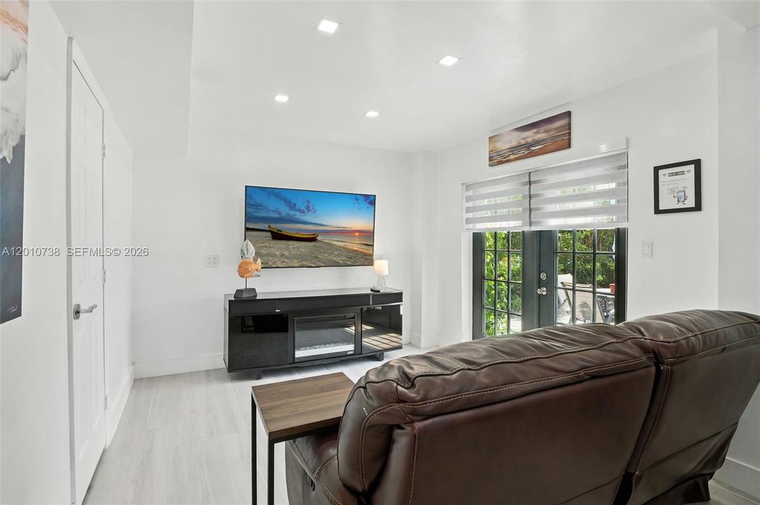 For Sale: $1,100,000 (0 beds, 0 baths, 2394 Square Feet)