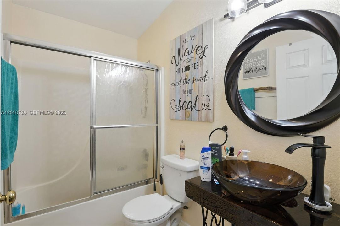 For Sale: $1,100,000 (0 beds, 0 baths, 2394 Square Feet)