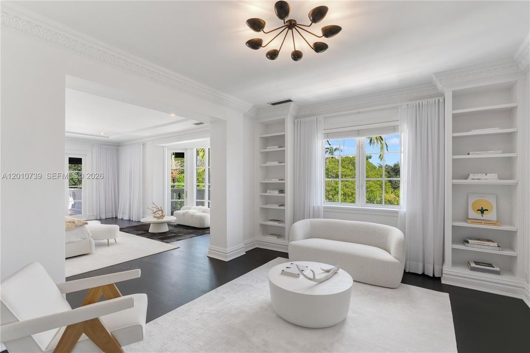 В аренду: $85,000 (6 спален, 6 ванн, 9099 Квадратных фут)