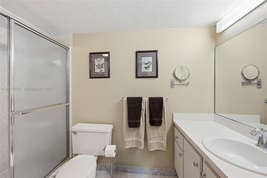 For Sale: $345,000 (2 beds, 2 baths, 1344 Square Feet)