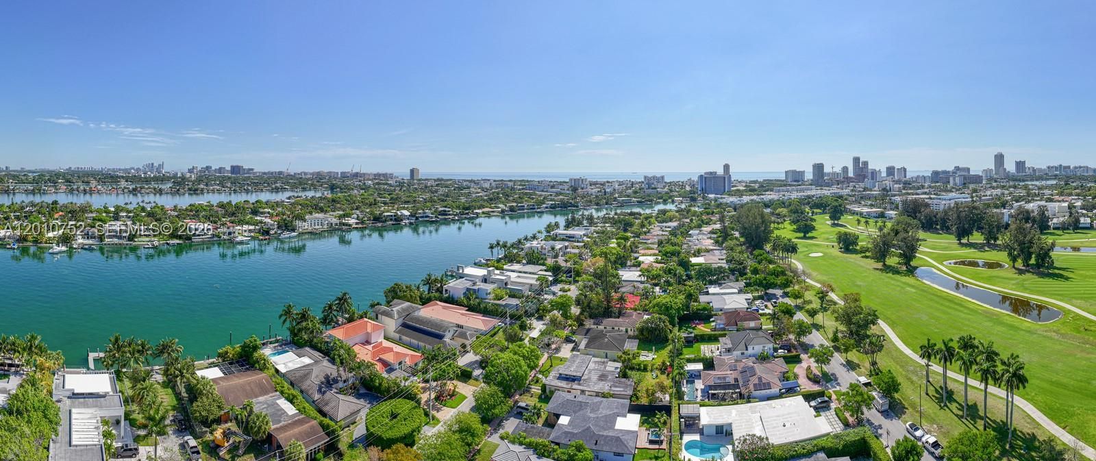 Active With Contract: $7,750,000 (4 beds, 4 baths, 4502 Square Feet)