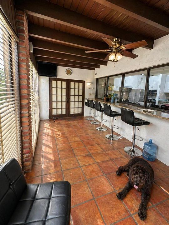 For Sale: $1,600,000 (7 beds, 4 baths, 4133 Square Feet)