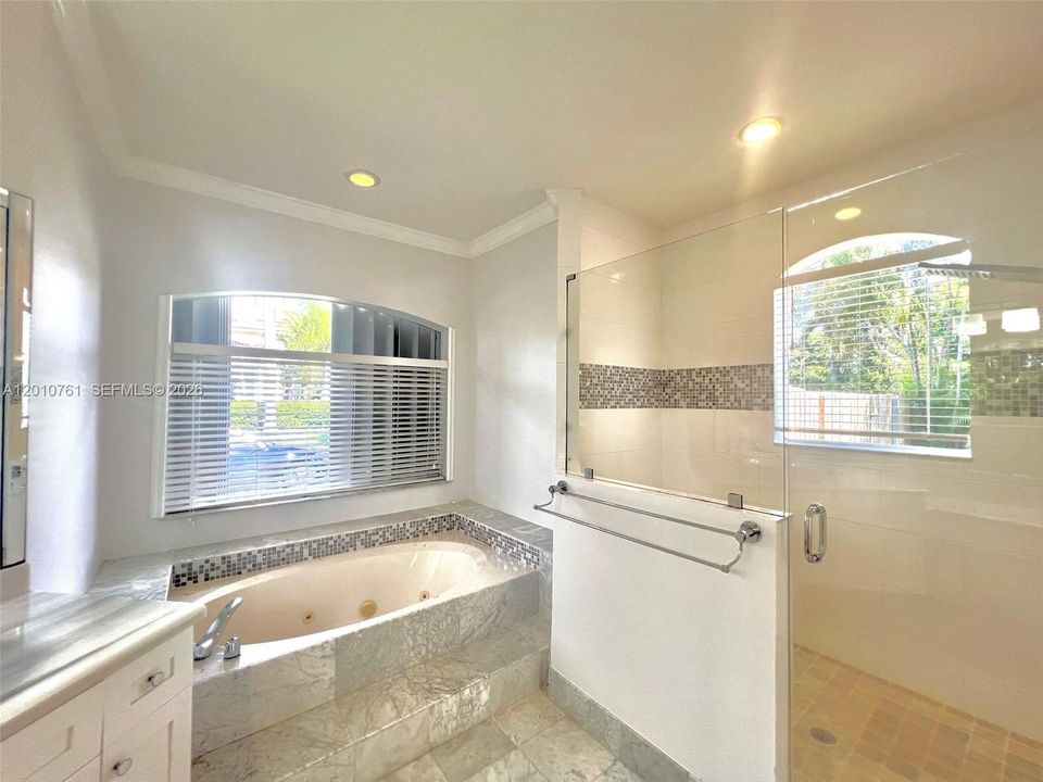 Active With Contract: $8,500 (4 beds, 3 baths, 2989 Square Feet)