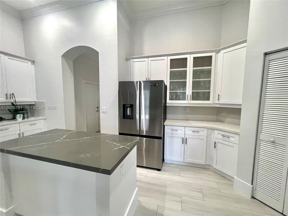 Active With Contract: $8,500 (4 beds, 3 baths, 2989 Square Feet)