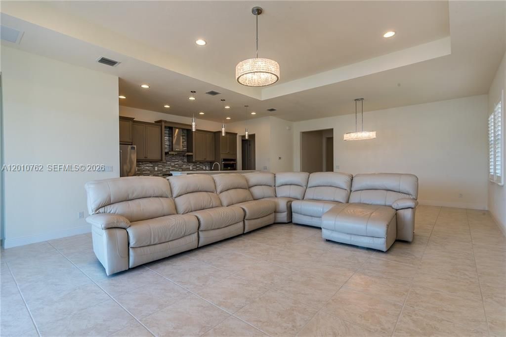 For Sale: $1,050,000 (4 beds, 3 baths, 3120 Square Feet)