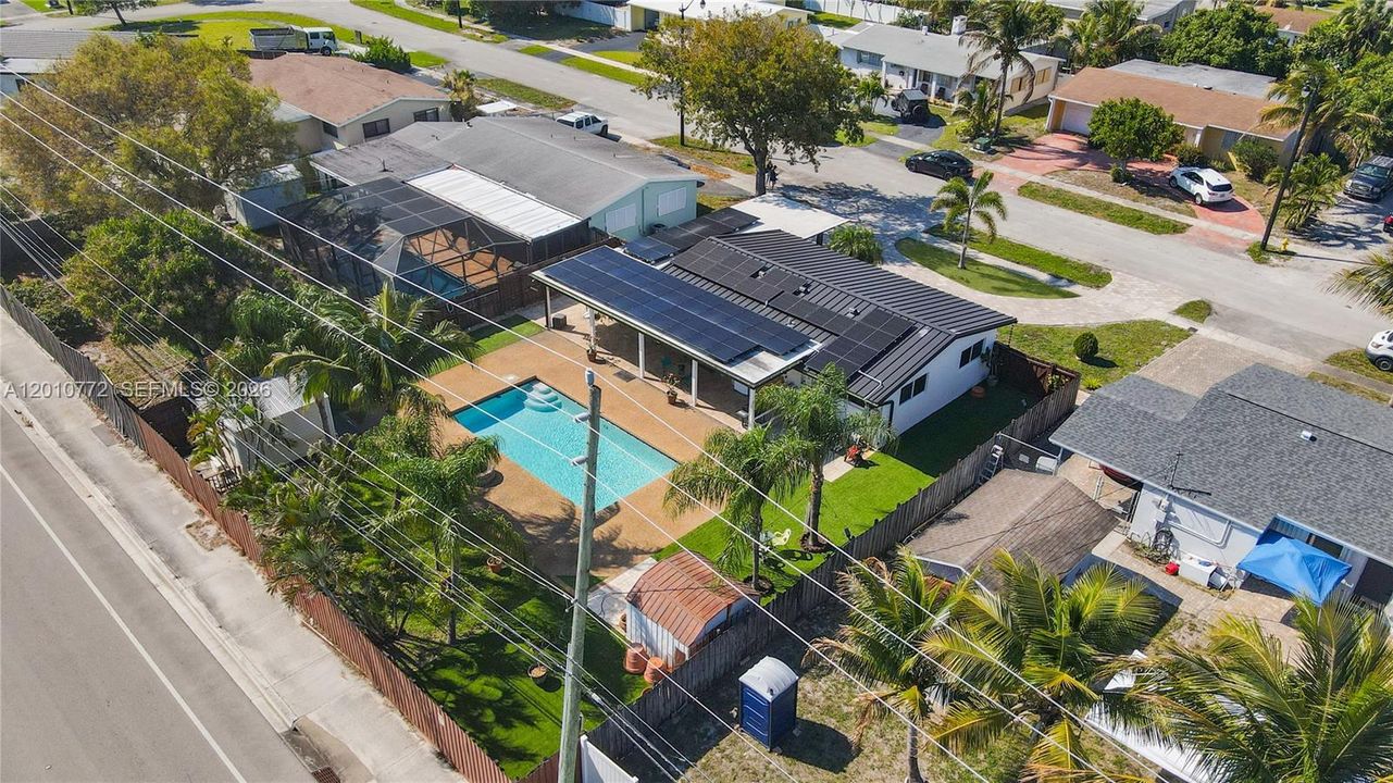 For Rent: $4,500 (4 beds, 2 baths, 1261 Square Feet)